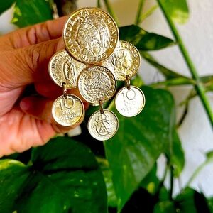 Vintage | 1970s Mexican Pesos Coin | Clip On Earrings